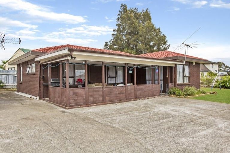Photo of property in 18 Belinda Avenue, Flat Bush, Auckland, 2023