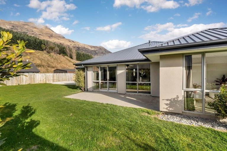 Photo of property in 52 Risinghurst Terrace, Lower Shotover, Queenstown, 9304