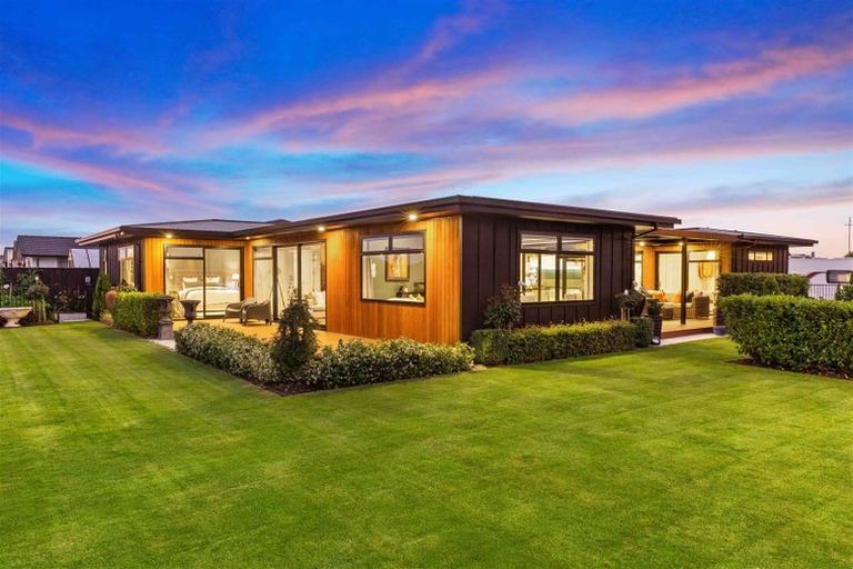 Photo of property in 71 The Esplanade, Pegasus, 7612