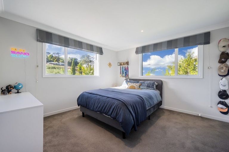 Photo of property in 8 Verley Rise, East Tamaki Heights, Auckland, 2016