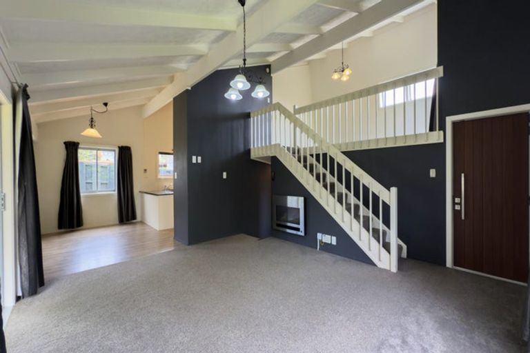 Photo of property in 16 Hillcrest Street, Tirau, 3410