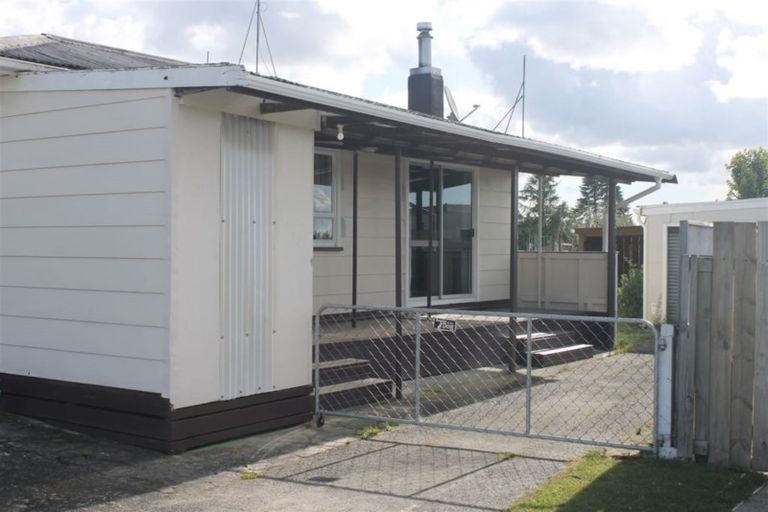 Photo of property in 6 Aotea Crescent, Tokoroa, 3420
