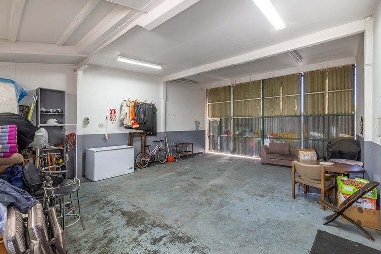 Photo of property in 71a Maces Road, Bromley, Christchurch, 8062