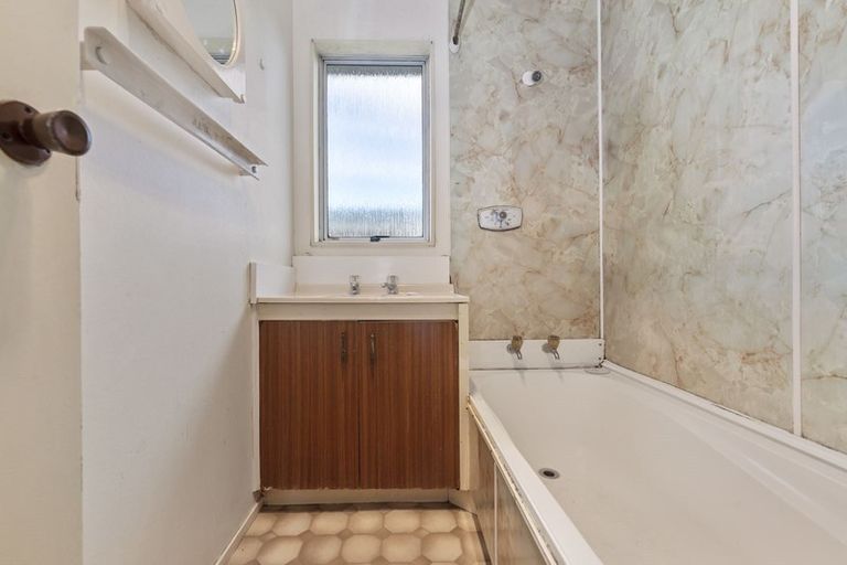 Photo of property in 16 Aspen Place, Owhata, Rotorua, 3010