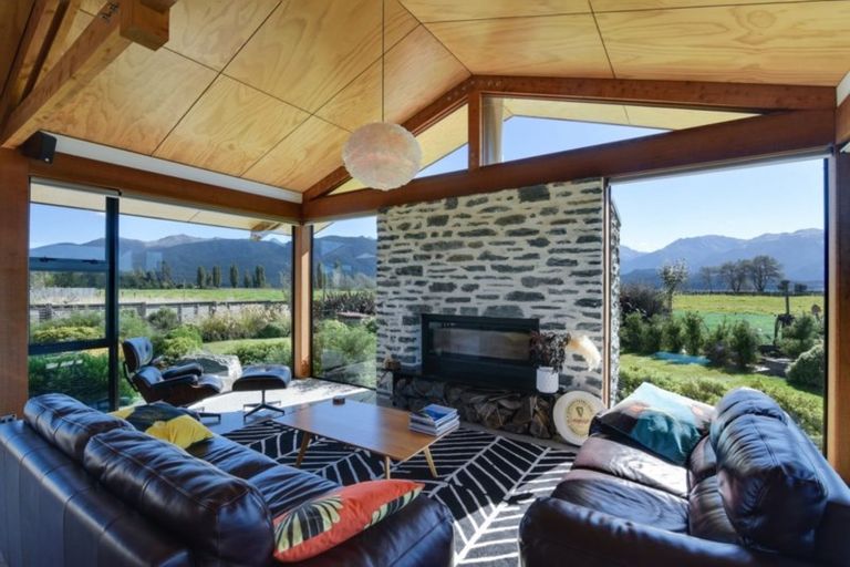 Photo of property in 93 Dusky Street, Te Anau, 9600