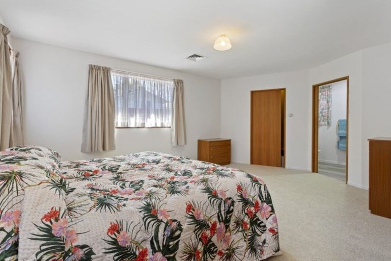 Photo of property in 4 Stanton Place, Woodend, 7610