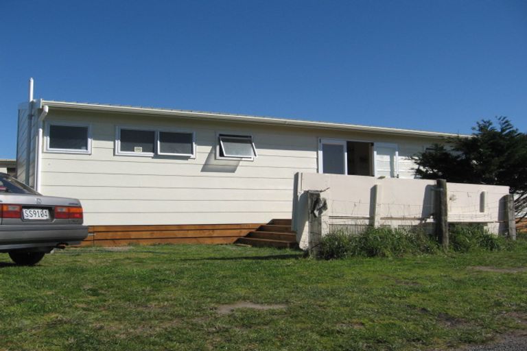 Photo of property in 45 Te Kiri Street, Himatangi Beach, Foxton, 4891