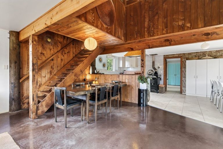 Photo of property in 330 Franklin Road, Paparoa, 0571