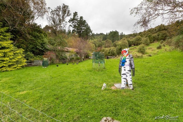 Photo of property in 695 Whitemans Valley Road, Whitemans Valley, Upper Hutt, 5371