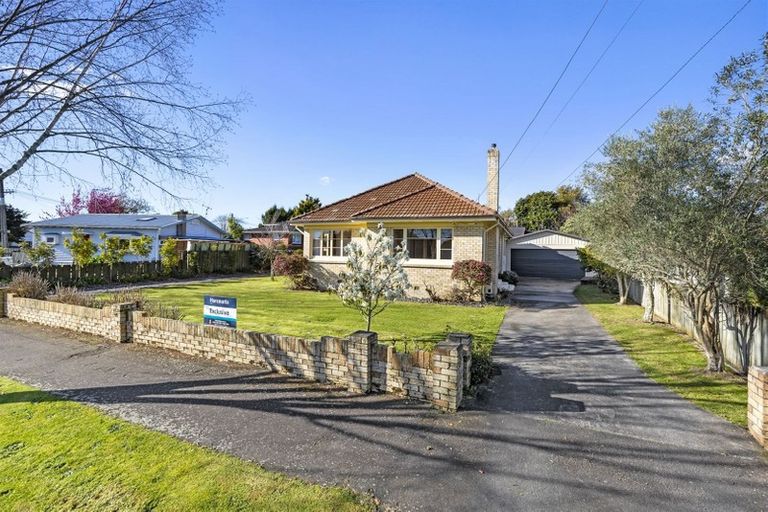 Photo of property in 12 Darley Street, Maeroa, Hamilton, 3200