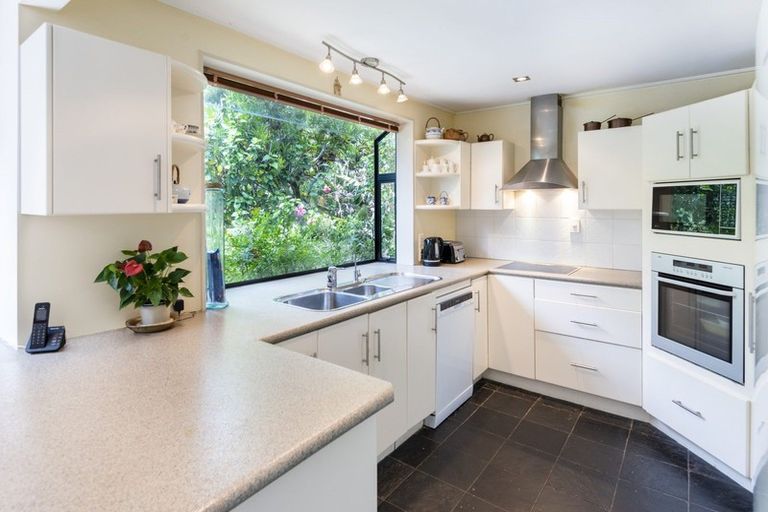 Photo of property in 7 Sheffield Place, Botany Downs, Auckland, 2010