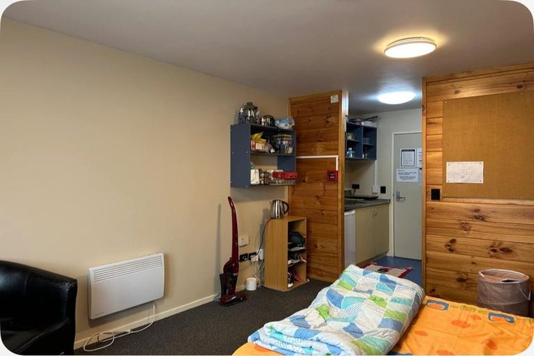 Photo of property in Basin Reserve Complex, 31/4 Sussex Street, Mount Cook, Wellington, 6021