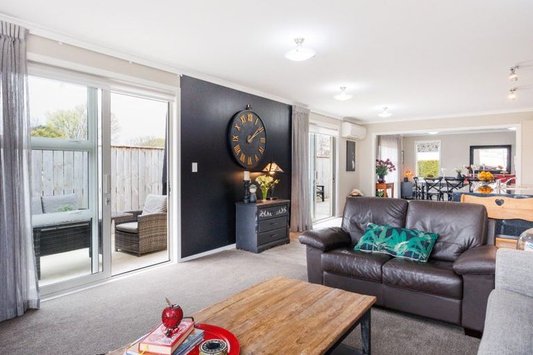 Photo of property in 5a Blenheim Place, Feilding, 4702