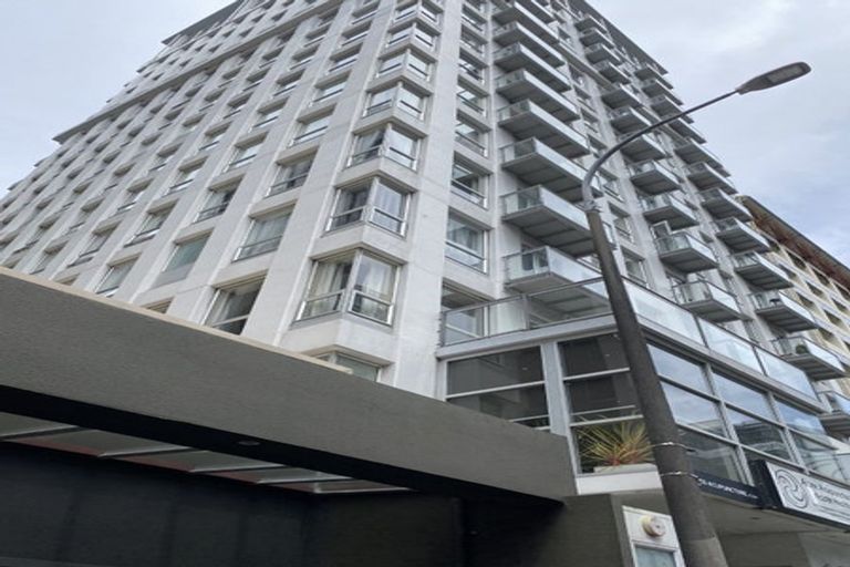 Photo of property in Terrace Heights Apartments, 13e/163 The Terrace, Wellington Central, Wellington, 6011