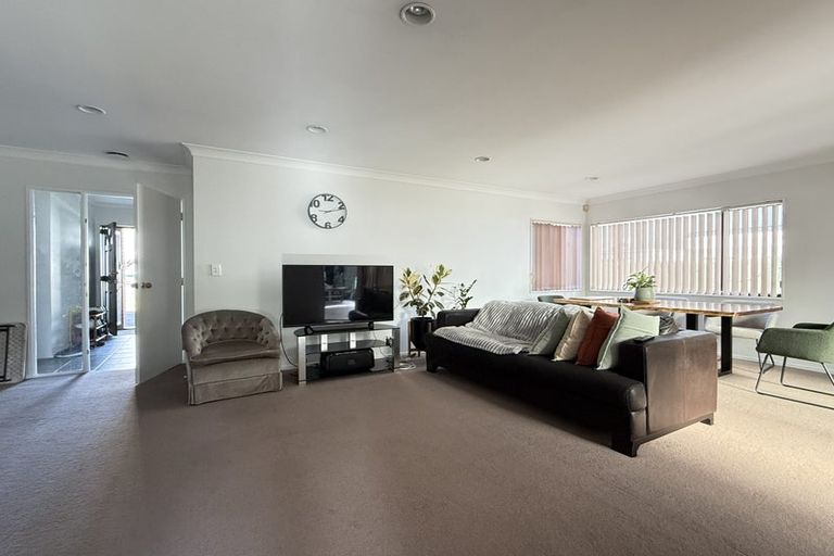 Photo of property in 1/13 Thornton Road, Milford, Auckland, 0620