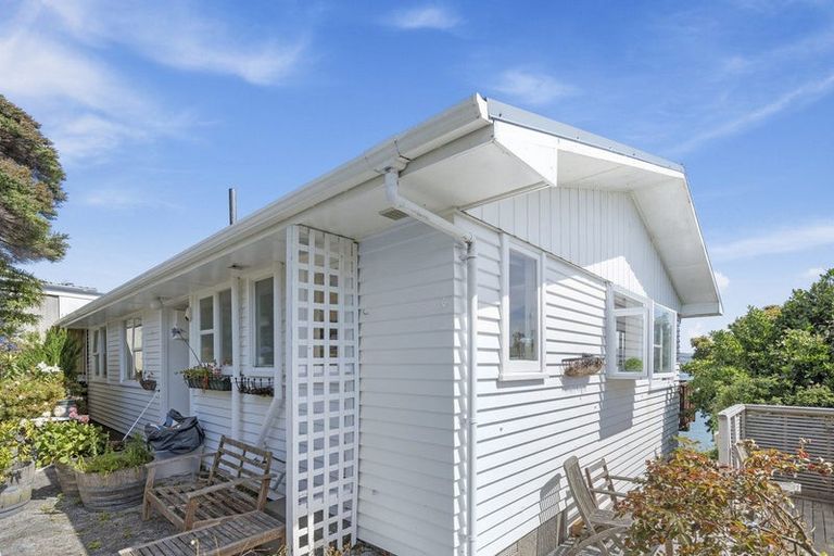 Photo of property in 36 Roys Road, Plimmerton, Porirua, 5026