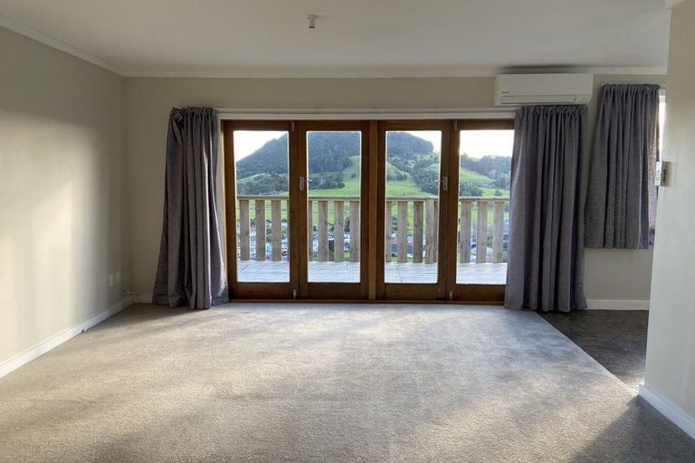 Photo of property in 28 Hill Street, Hikurangi, 0114