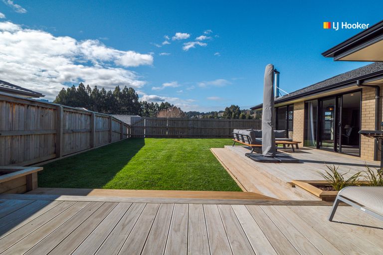 Photo of property in 83 Grandvista Drive, Green Island, Dunedin, 9018