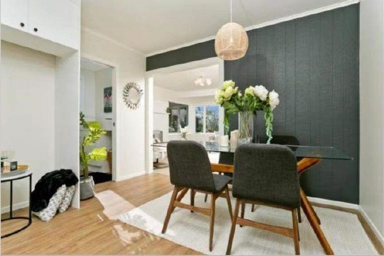 Photo of property in 66 County Road, Torbay, Auckland, 0630