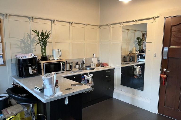 Photo of property in 8a Union Street West, North Dunedin, Dunedin, 9016