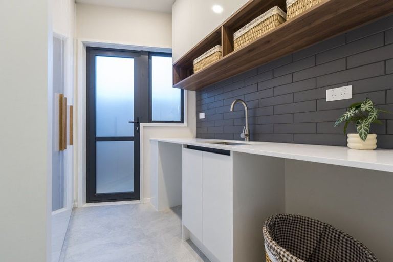 Photo of property in 70b Alexander Avenue, Torbay, Auckland, 0630