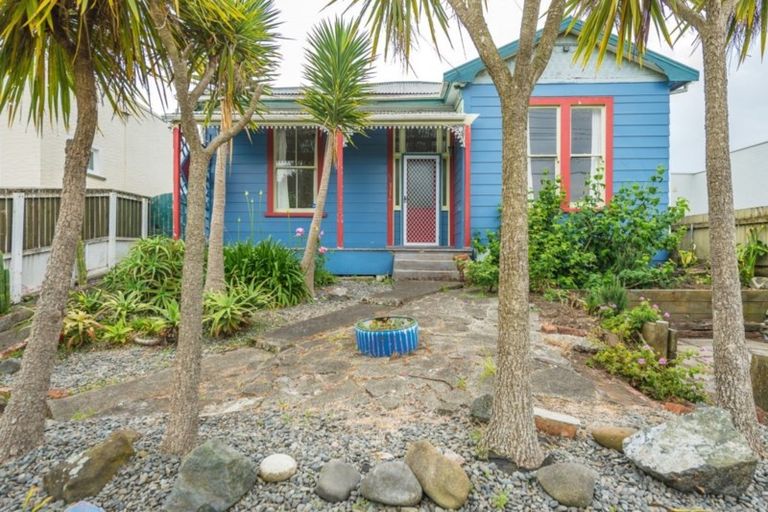 Photo of property in 25 Mason Terrace, Gonville, Whanganui, 4501