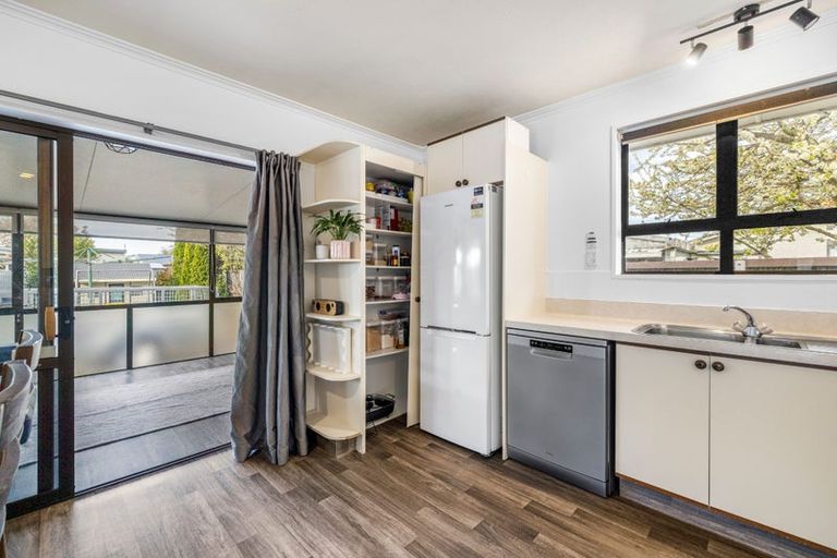 Photo of property in 38 Boston Avenue, Hornby, Christchurch, 8042