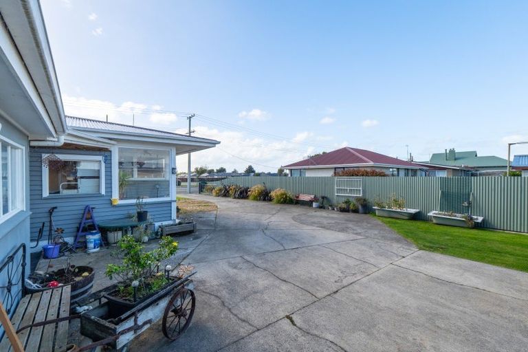 Photo of property in 15 Mcquarrie Street, Kingswell, Invercargill, 9812