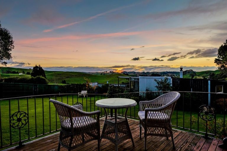 Photo of property in 201 Lincoln Road, Inglewood, 4389