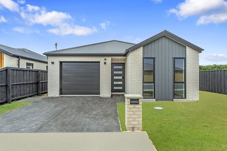 Photo of property in 41 Stackwood Avenue, Woodend, 7691