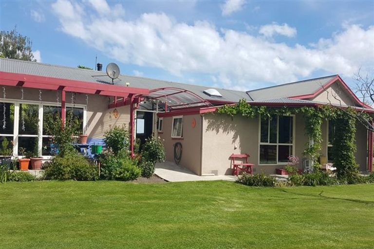 Photo of property in 9 Pembroke Street, Waimate, 7980