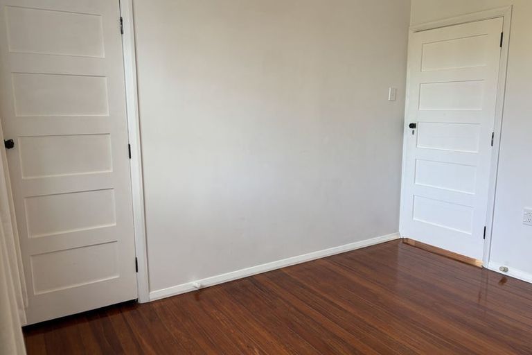 Photo of property in 12 Kitchener Place, Opawa, Christchurch, 8023