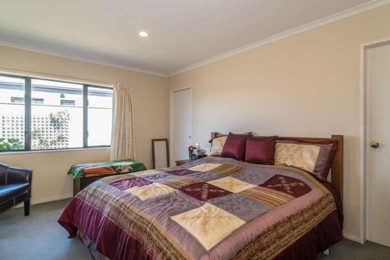 Photo of property in 139 Guildford Drive, Paraparaumu Beach, Paraparaumu, 5032