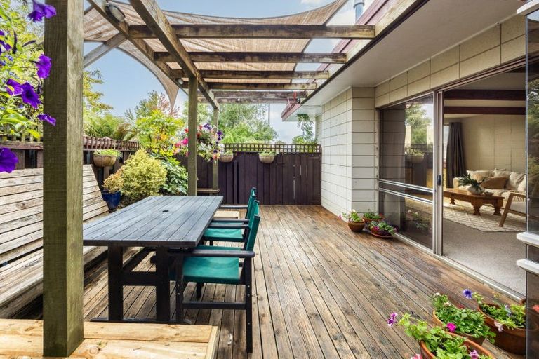 Photo of property in 27 Coventry Avenue, Tamatea, Napier, 4112