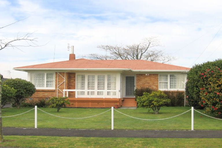 Photo of property in 12 Mears Road, St Andrews, Hamilton, 3200