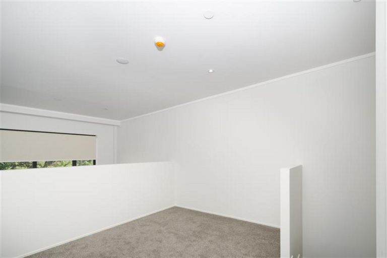Photo of property in 15b/30 Westward Ho, Glen Eden, Auckland, 0602