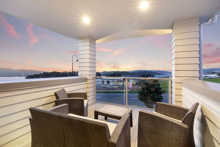 Photo of property in 24 Frances Brown Avenue, Aotea, Porirua, 5024