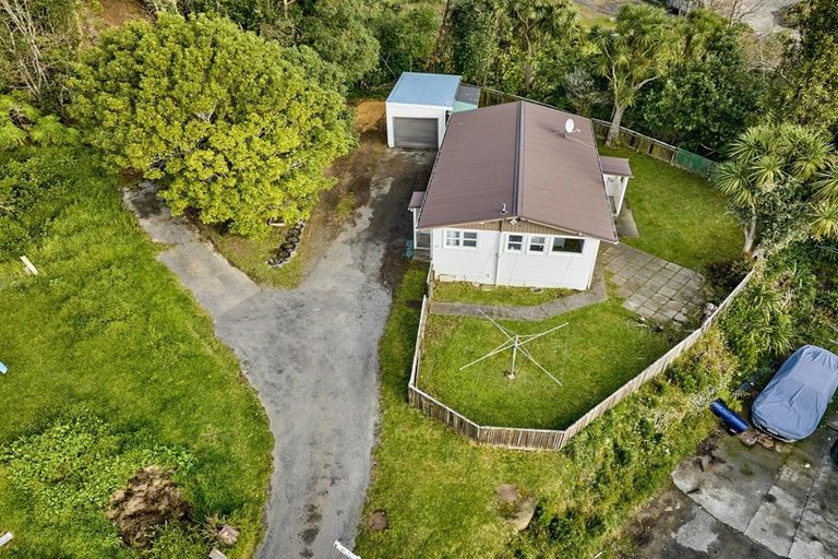 Photo of property in 130 Sievers Grove, Cannons Creek, Porirua, 5024
