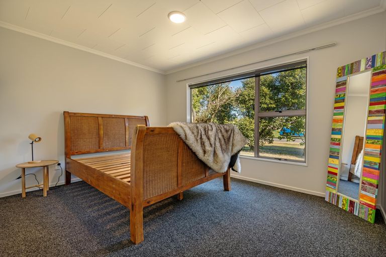 Photo of property in 8 Chelmarsh Place, Highbury, Palmerston North, 4412