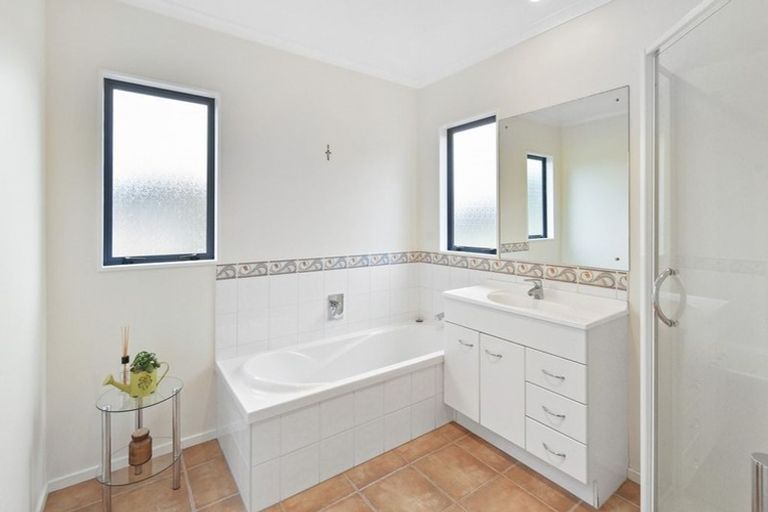 Photo of property in 9 Murrayfield Lane, Manurewa, Auckland, 2105