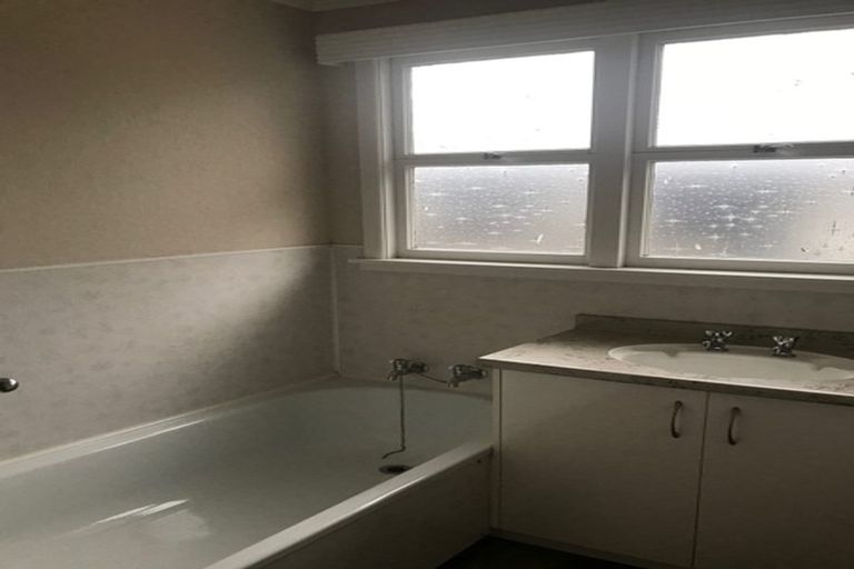 Photo of property in 802 Alexandra Street, Parkvale, Hastings, 4122