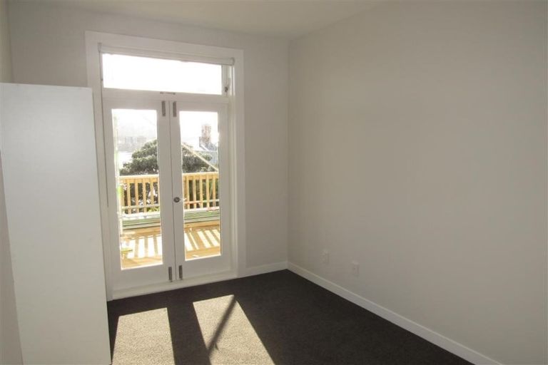 Photo of property in 67 Hawker Street, Mount Victoria, Wellington, 6011