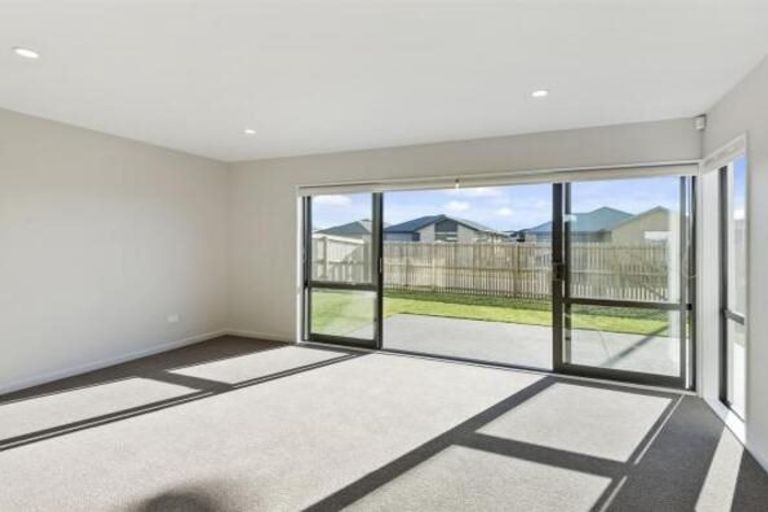 Photo of property in 12 Torbeg Lane, Broomfield, Christchurch, 8042
