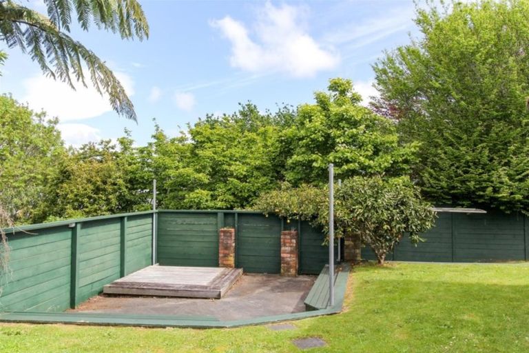 Photo of property in 54 Branch Road, Highlands Park, New Plymouth, 4312