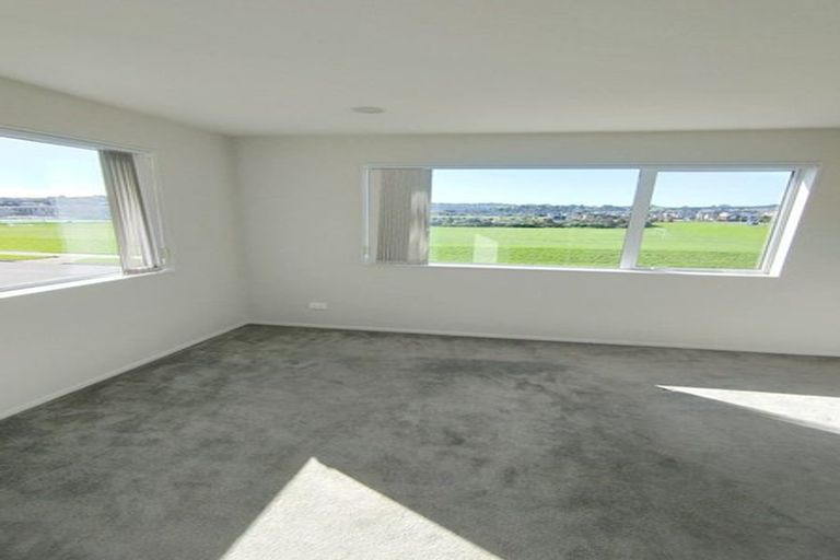 Photo of property in 75 Rosewell Crescent, Flat Bush, Auckland, 2019