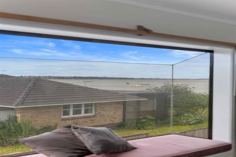 Photo of property in 3/31 The Parade, Bucklands Beach, Auckland, 2012