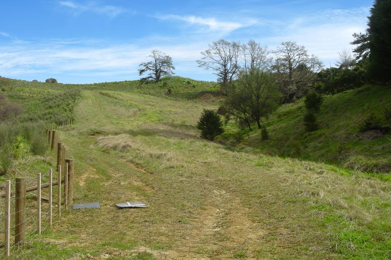 Photo of property in 521 Ahuroa Road, Puhoi, Warkworth, 0994