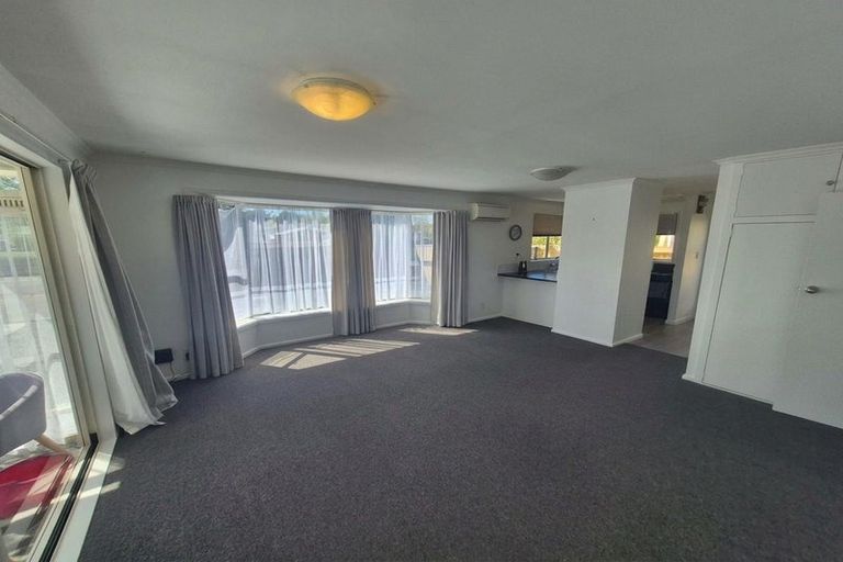 Photo of property in 1/46 Prestons Road, Redwood, Christchurch, 8051