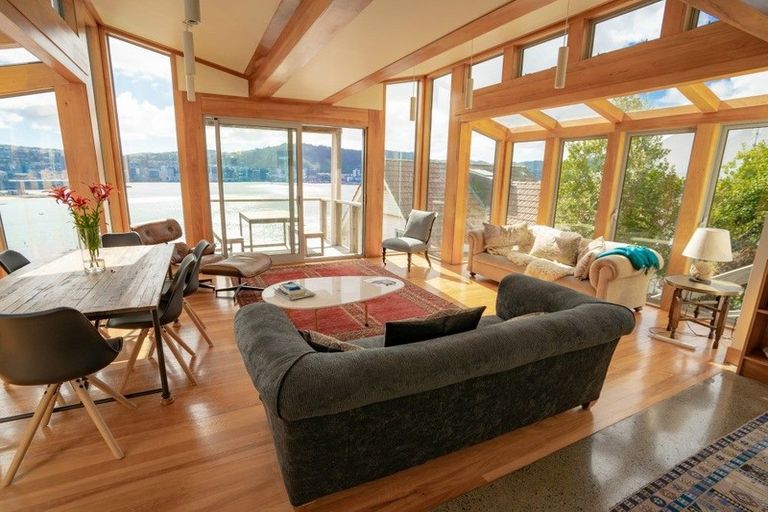 Photo of property in 300b Oriental Parade, Oriental Bay, Wellington, 6011