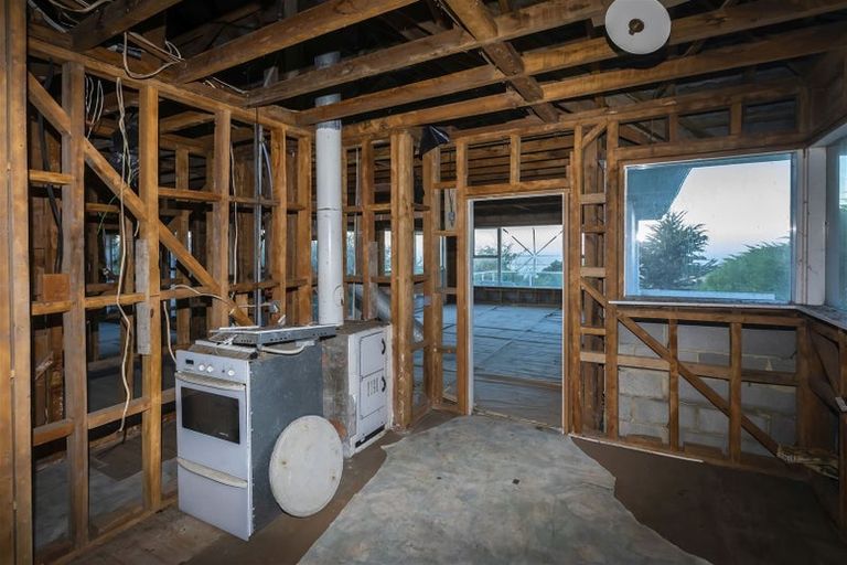 Photo of property in 192 Mount Pleasant Road, Mount Pleasant, Christchurch, 8081